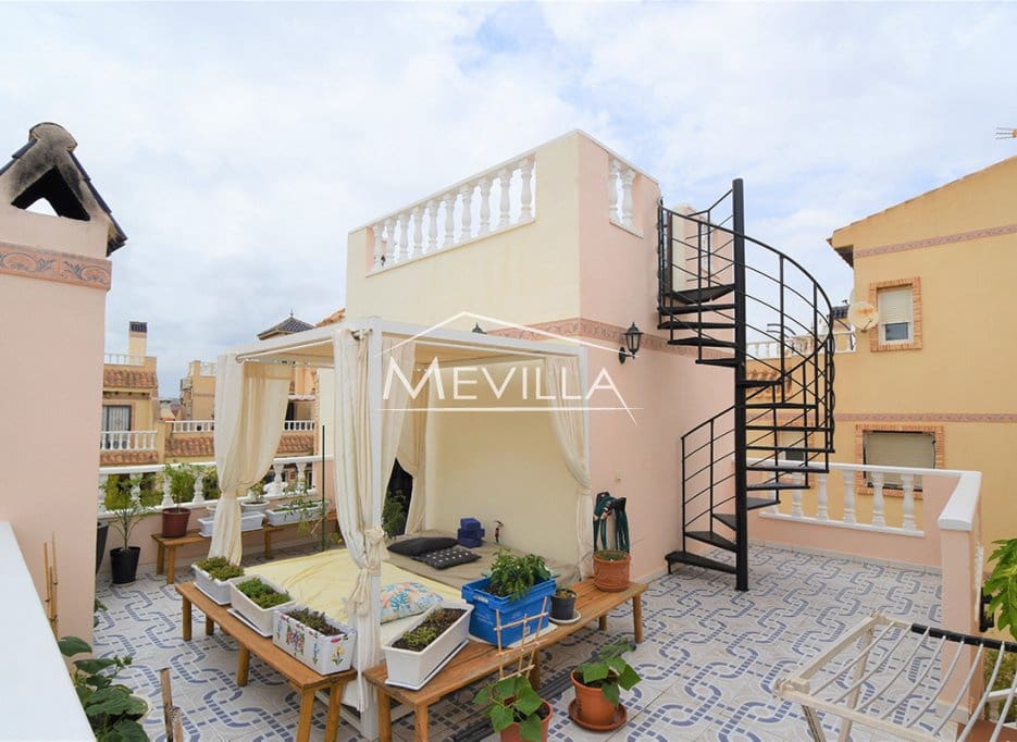 Chalet de 3 habitaciones en Playa Flamenca en venta con piscina garaje - 230.000 € (Ref: 9267773)