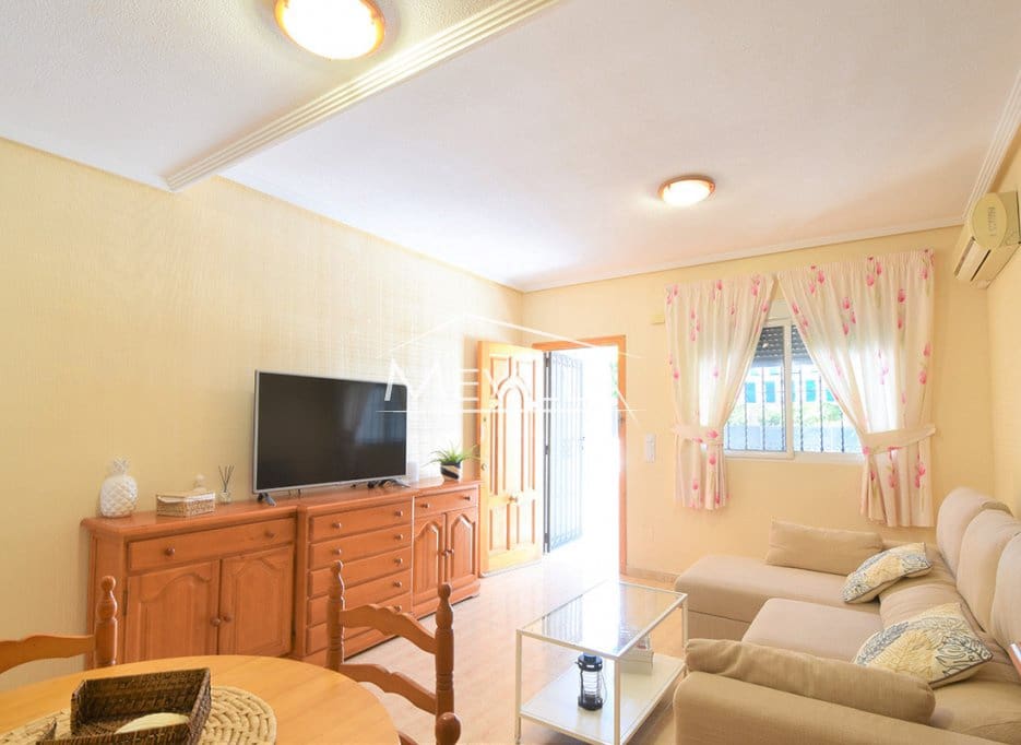 3 slaapkamer Huis te koop in Playa Flamenca met zwembad garage - € 367.500 (Ref: 9294112)