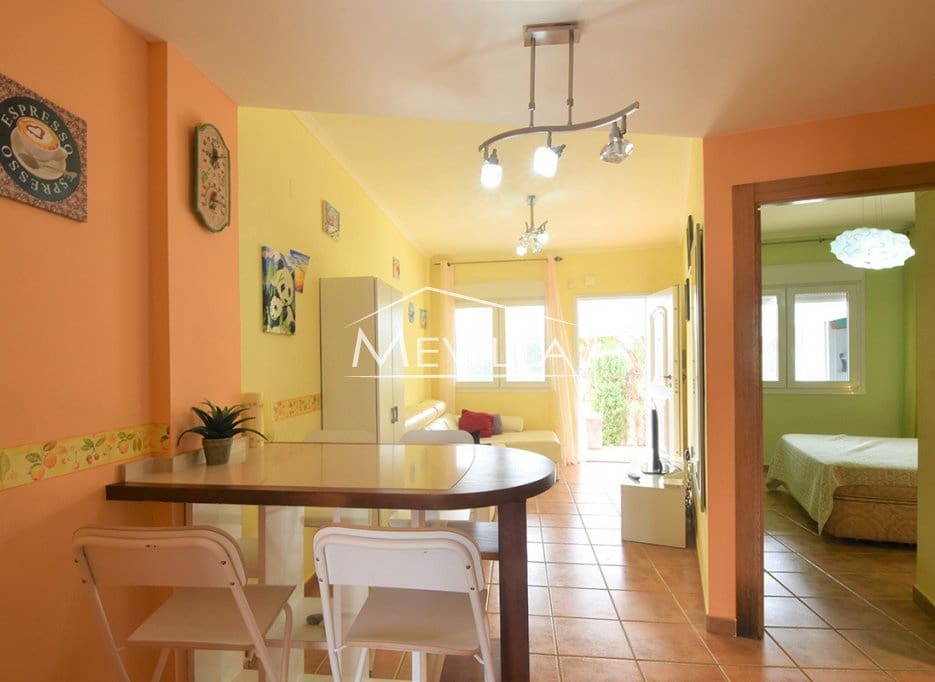 2 soveværelse Byhus til salg i Mil Palmeras med swimmingpool garage - € 188.000 (Ref: 9341635)