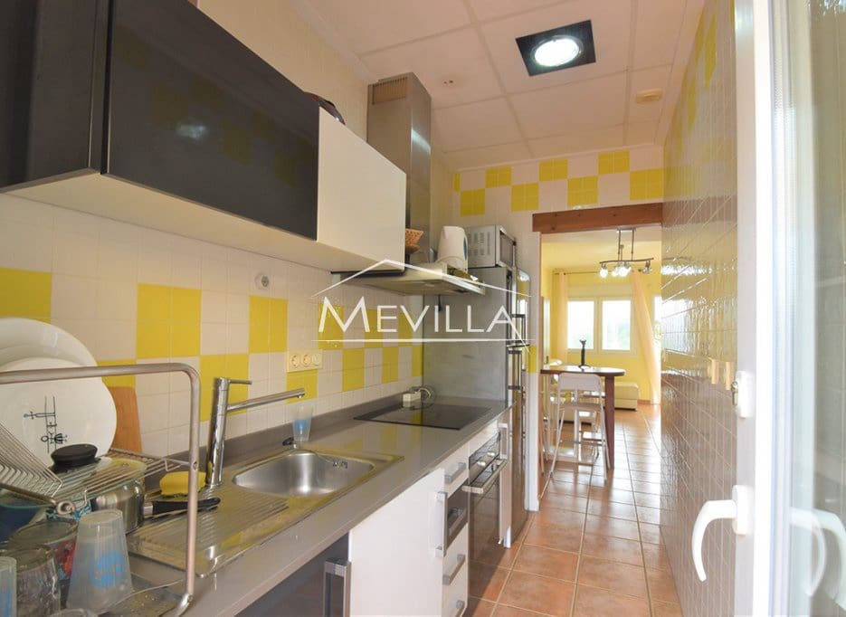 2 soveværelse Byhus til salg i Mil Palmeras med swimmingpool garage - € 188.000 (Ref: 9341635)