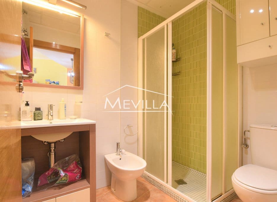 2 soveværelse Byhus til salg i Mil Palmeras med swimmingpool garage - € 188.000 (Ref: 9341635)