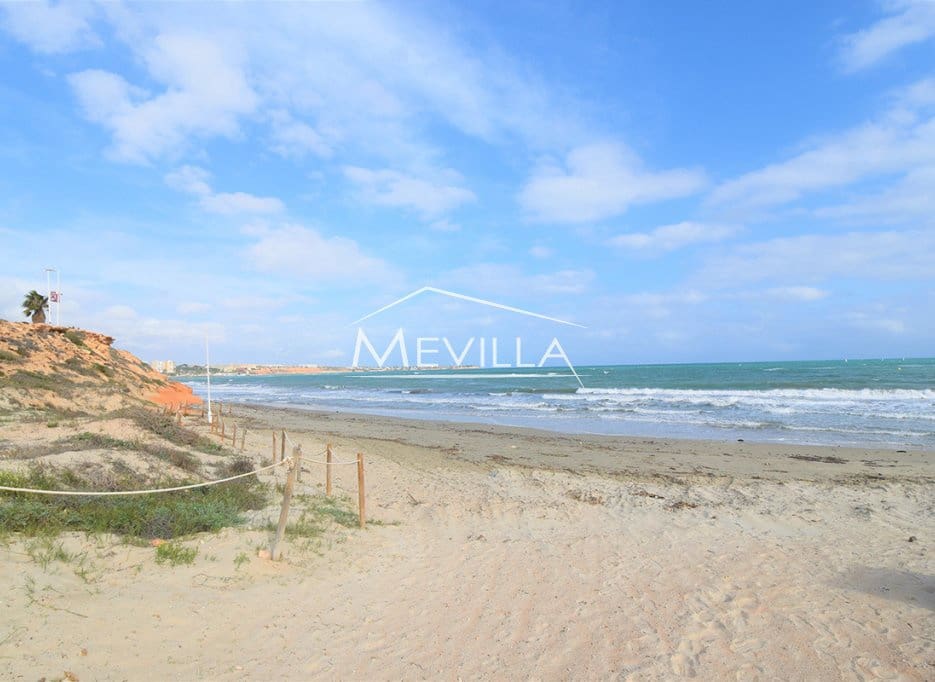 2 soveværelse Byhus til salg i Mil Palmeras med swimmingpool garage - € 188.000 (Ref: 9341635)