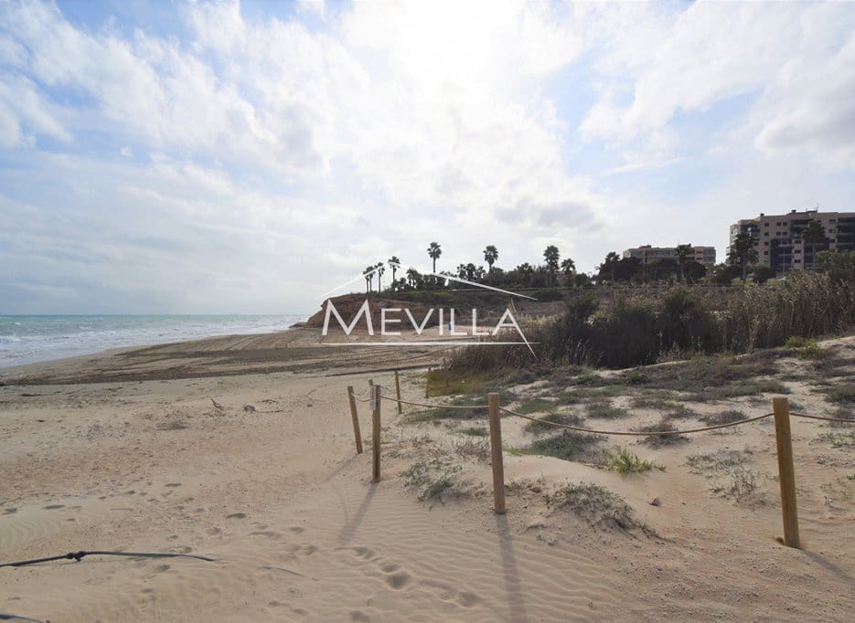 2 soveværelse Byhus til salg i Mil Palmeras med swimmingpool garage - € 188.000 (Ref: 9341635)