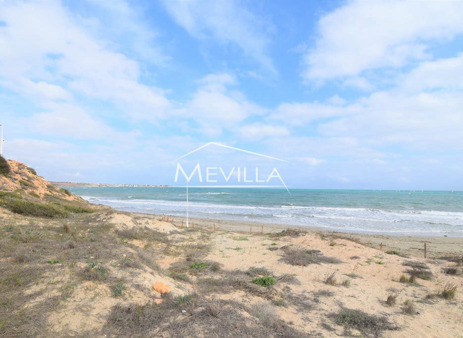 2 soveværelse Byhus til salg i Mil Palmeras med swimmingpool garage - € 188.000 (Ref: 9341635)