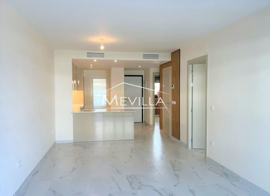 Apartamento de 2 habitaciones en Playa Flamenca en venta con piscina garaje - 374.000 € (Ref: 9345663)