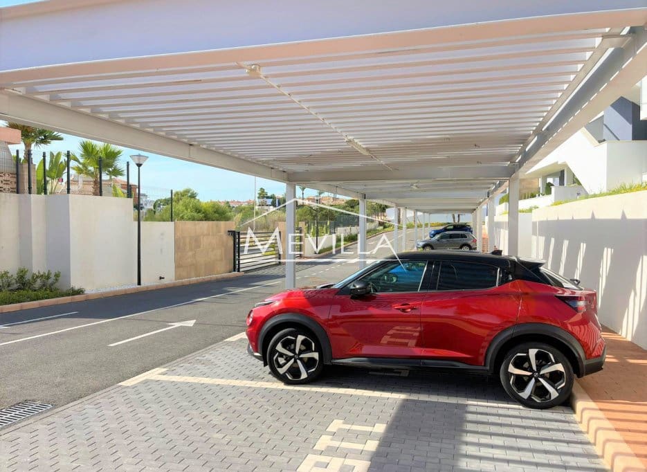 Apartamento de 2 habitaciones en Playa Flamenca en venta con piscina garaje - 374.000 € (Ref: 9345663)