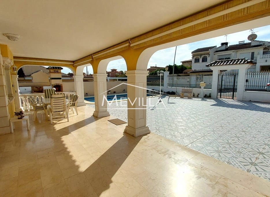 5 chambre Villa/Maison à vendre à Los Balcones avec piscine garage - 995 000 € (Ref: 9352102)