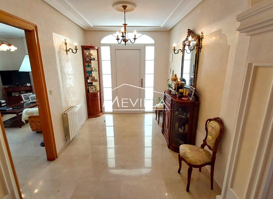 5 chambre Villa/Maison à vendre à Los Balcones avec piscine garage - 995 000 € (Ref: 9352102)