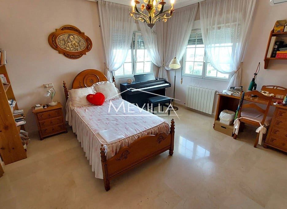 5 chambre Villa/Maison à vendre à Los Balcones avec piscine garage - 995 000 € (Ref: 9352102)