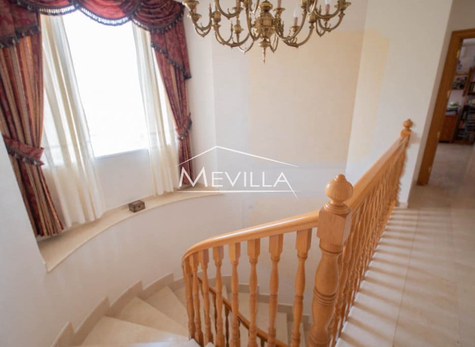 Chalet de 5 habitaciones en Los Balcones en venta con piscina garaje - 785.000 € (Ref: 9352102)