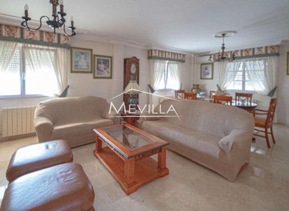 Chalet de 5 habitaciones en Los Balcones en venta con piscina garaje - 785.000 € (Ref: 9352102)