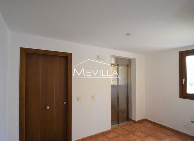 2 slaapkamer Appartement te koop in Punta Prima, Orihuela met zwembad garage - € 260.000 (Ref: 9376417)