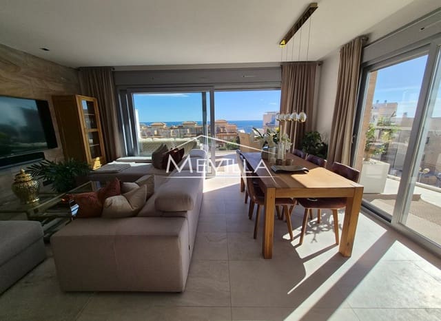 Ático de 3 habitaciones en Cabo Roig, Orihuela en venta con piscina garaje - 750.000 € (Ref: 9378447)