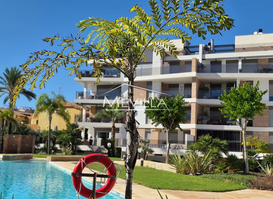 3 camera da letto Attico in vendita in Cabo Roig con piscina garage - 750.000 € (Rif: 9378447)