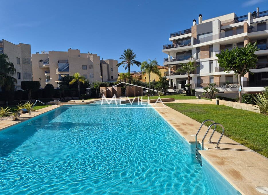 3 camera da letto Attico in vendita in Cabo Roig con piscina garage - 750.000 € (Rif: 9378447)