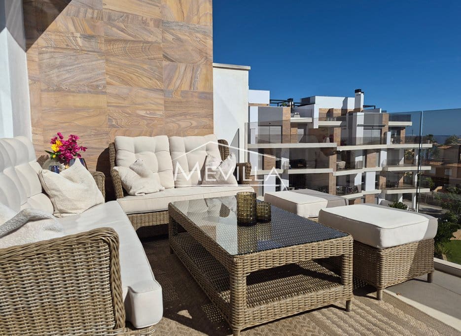 3 camera da letto Attico in vendita in Cabo Roig con piscina garage - 750.000 € (Rif: 9378447)