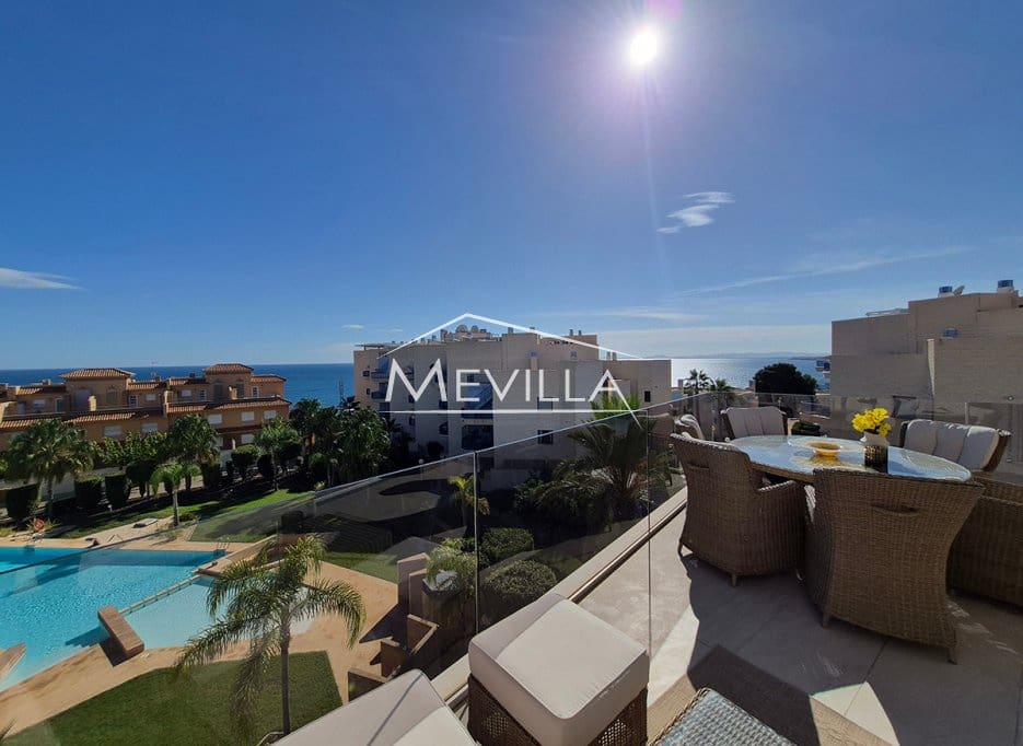 3 camera da letto Attico in vendita in Cabo Roig con piscina garage - 750.000 € (Rif: 9378447)