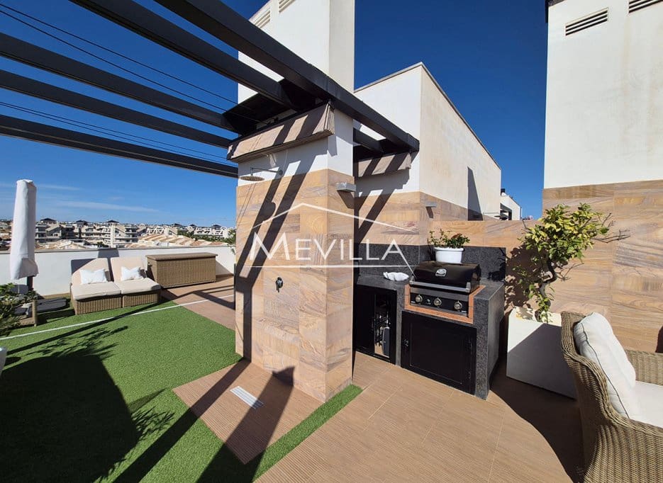 3 camera da letto Attico in vendita in Cabo Roig con piscina garage - 750.000 € (Rif: 9378447)
