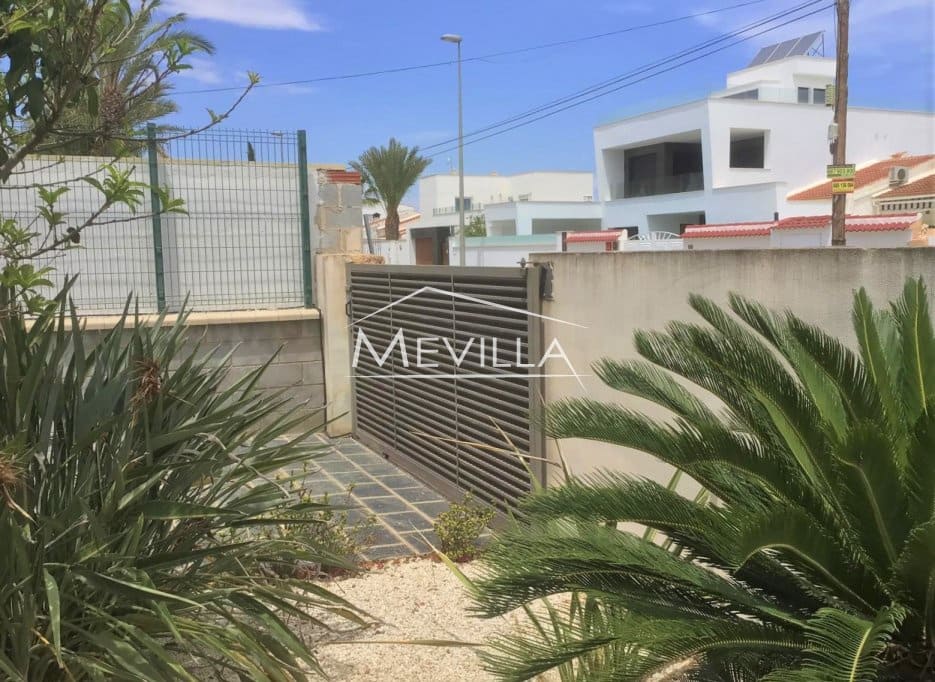 2 bedroom Townhouse for sale in Mil Palmeras with pool garage - € 229,900 (Ref: 9392035)