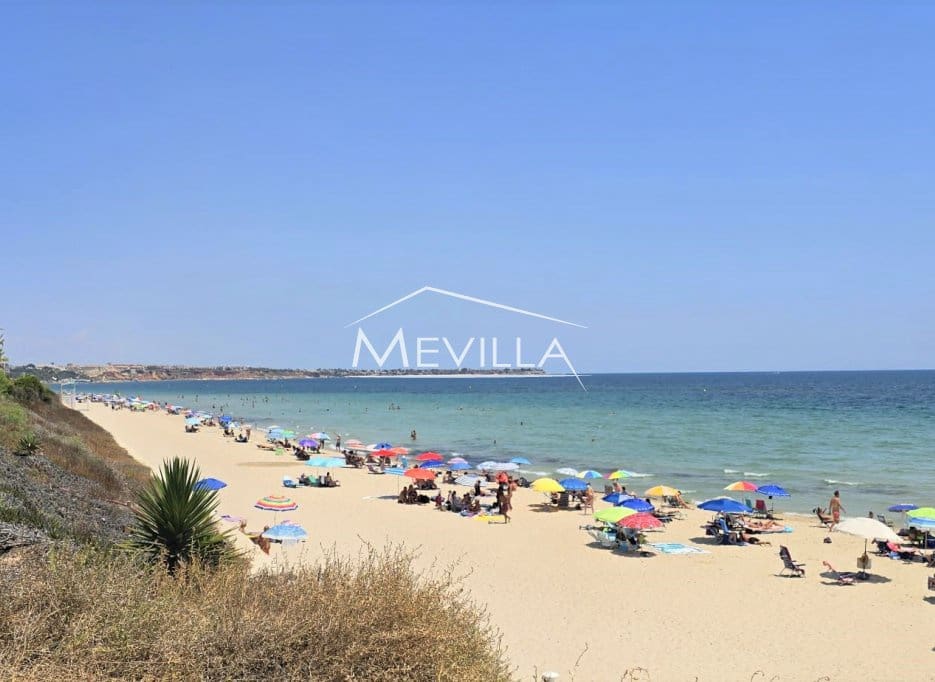 2 bedroom Townhouse for sale in Mil Palmeras with pool garage - € 229,900 (Ref: 9392035)