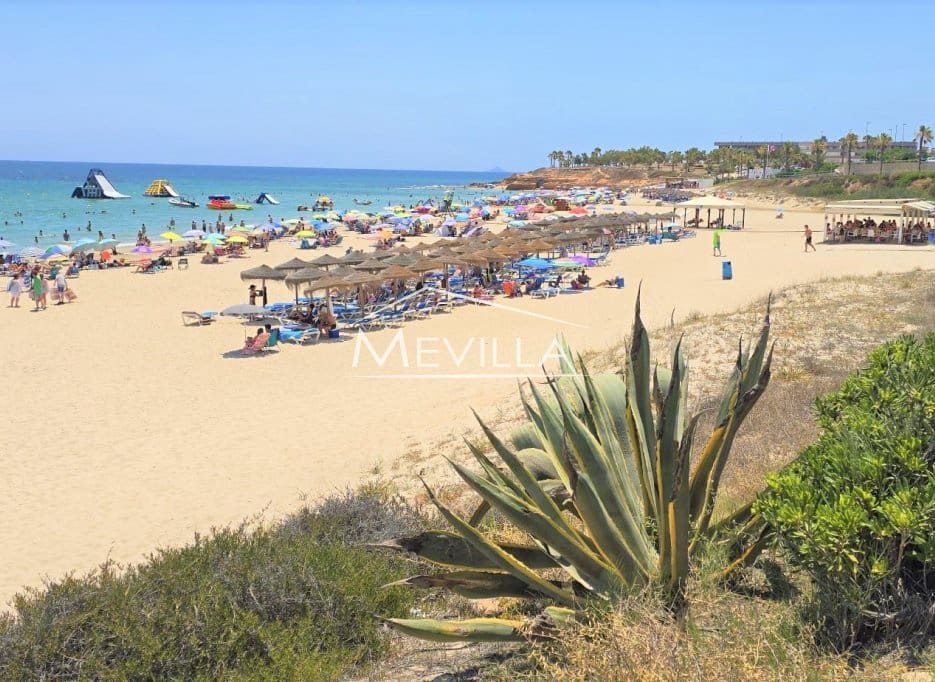 2 bedroom Townhouse for sale in Mil Palmeras with pool garage - € 229,900 (Ref: 9392035)