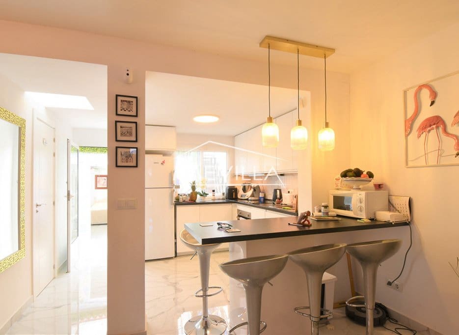 4 Zimmer Villa zu verkaufen in Torrevieja mit Garage - 249.900 € (Ref: 9405878)