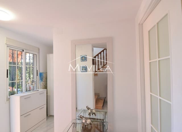 4 Zimmer Villa zu verkaufen in Torrevieja mit Garage - 249.900 € (Ref: 9405878)