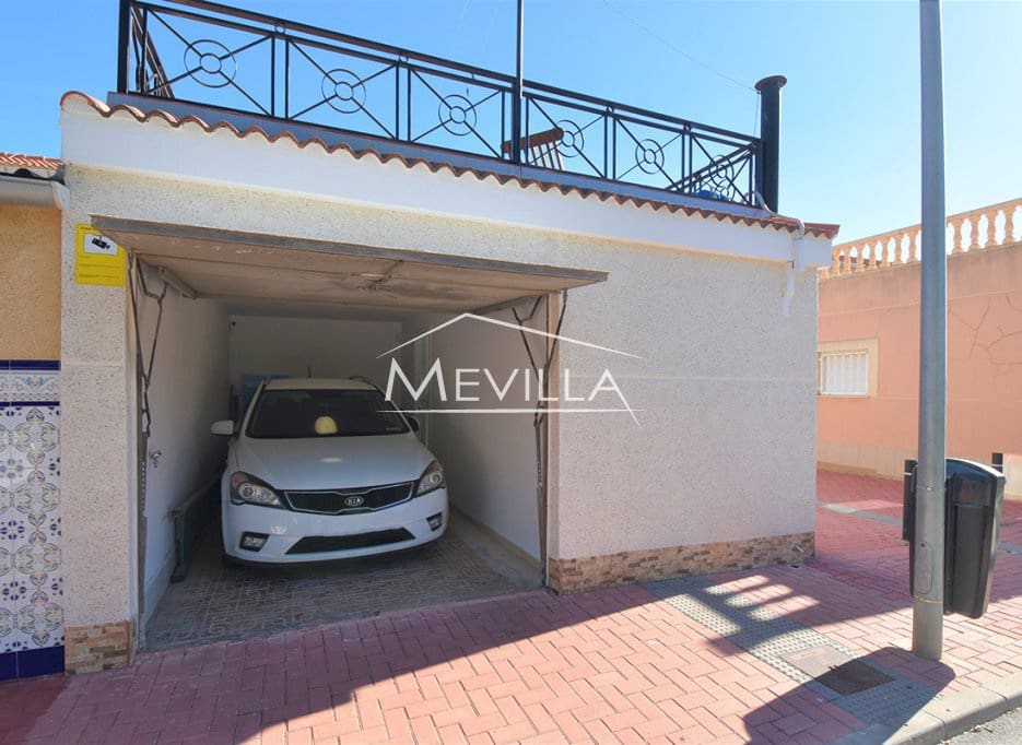 4 Zimmer Villa zu verkaufen in Torrevieja mit Garage - 249.900 € (Ref: 9405878)