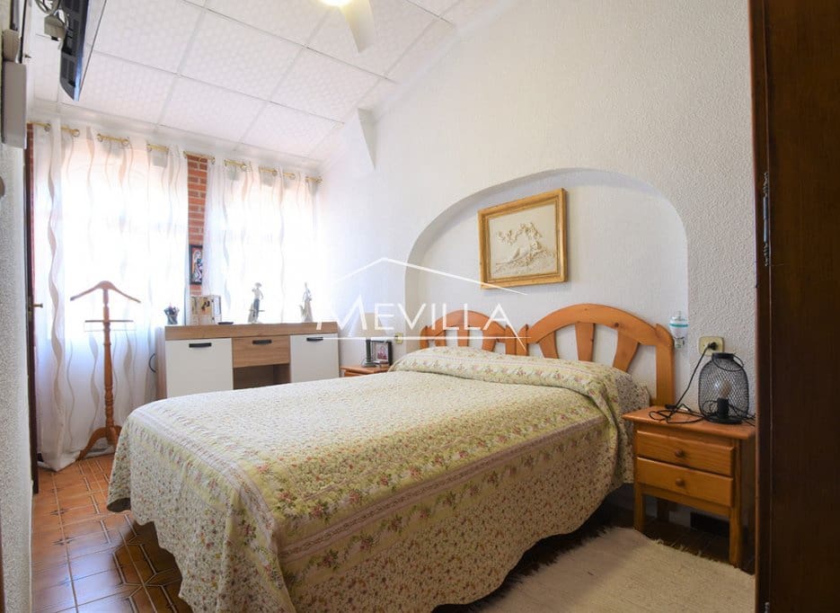 4 Zimmer Villa zu verkaufen in Torrevieja mit Garage - 249.900 € (Ref: 9405878)