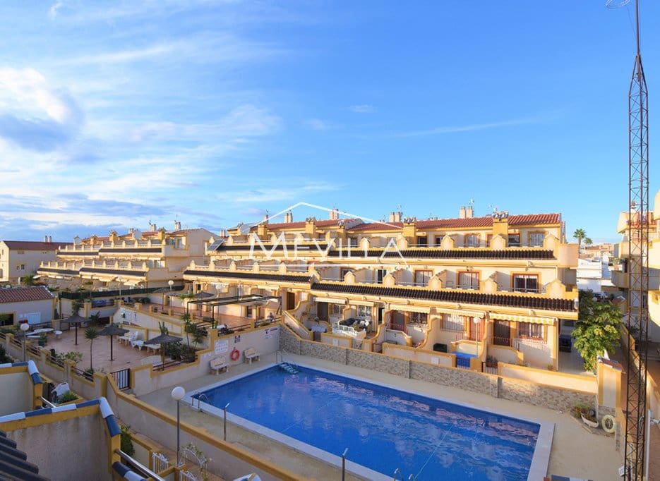 3 bedroom Townhouse for sale in Playa Flamenca with pool garage - € 185,000 (Ref: 9413093)
