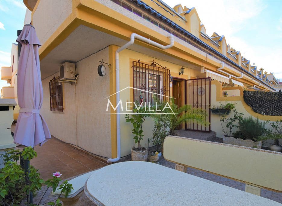 3 bedroom Townhouse for sale in Playa Flamenca with pool garage - € 185,000 (Ref: 9413093)