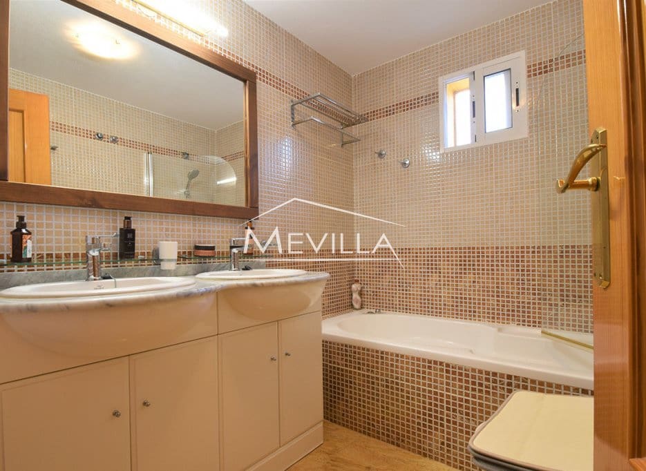 3 bedroom Townhouse for sale in Playa Flamenca with pool garage - € 185,000 (Ref: 9413093)