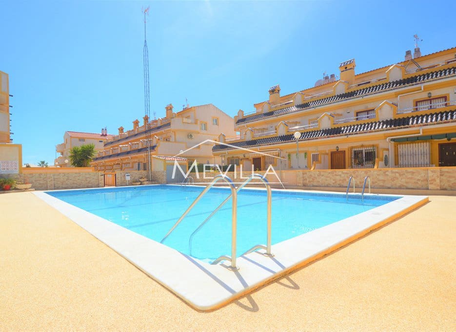 3 bedroom Townhouse for sale in Playa Flamenca with pool garage - € 185,000 (Ref: 9447419)