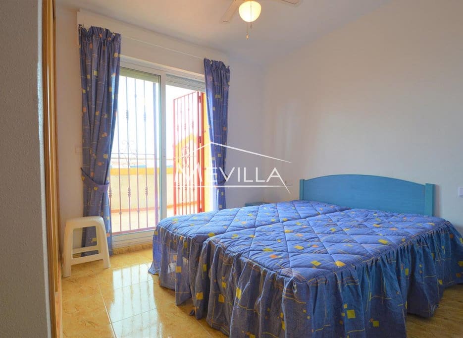 3 bedroom Townhouse for sale in Playa Flamenca with pool garage - € 185,000 (Ref: 9447419)