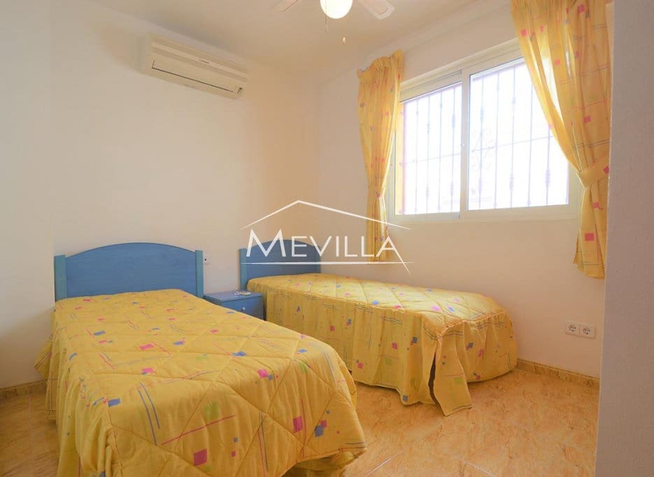 3 bedroom Townhouse for sale in Playa Flamenca with pool garage - € 185,000 (Ref: 9447419)