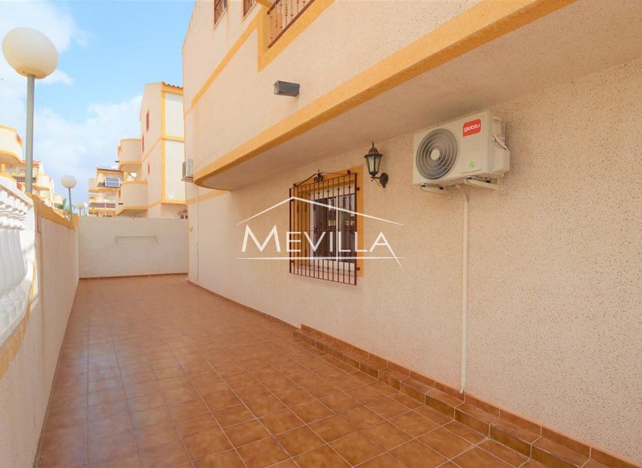 3 bedroom Townhouse for sale in Playa Flamenca with pool garage - € 185,000 (Ref: 9447419)