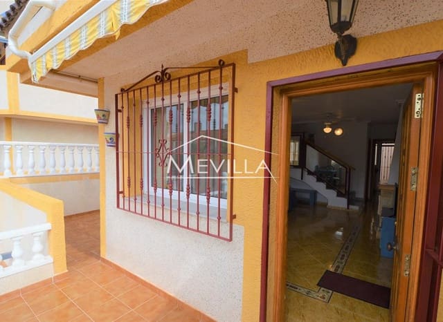 3 soveværelse Byhus til salg i Playa Flamenca, Orihuela med swimmingpool garage - € 185.000 (Ref: 9447419)