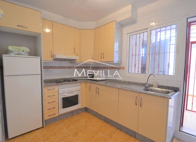 3 soveværelse Byhus til salg i Playa Flamenca, Orihuela med swimmingpool garage - € 185.000 (Ref: 9447419)