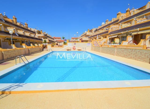 3 soveværelse Byhus til salg i Playa Flamenca, Orihuela med swimmingpool garage - € 185.000 (Ref: 9447419)