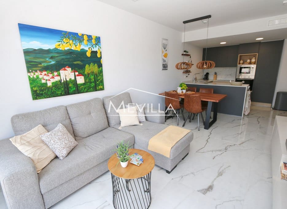 2 soveværelse Penthouse til salg i Playa Flamenca med swimmingpool garage - € 365.000 (Ref: 9470653)