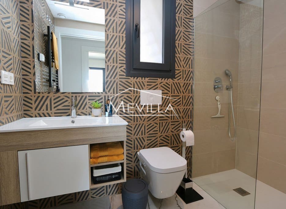 2 soveværelse Penthouse til salg i Playa Flamenca med swimmingpool garage - € 365.000 (Ref: 9470653)