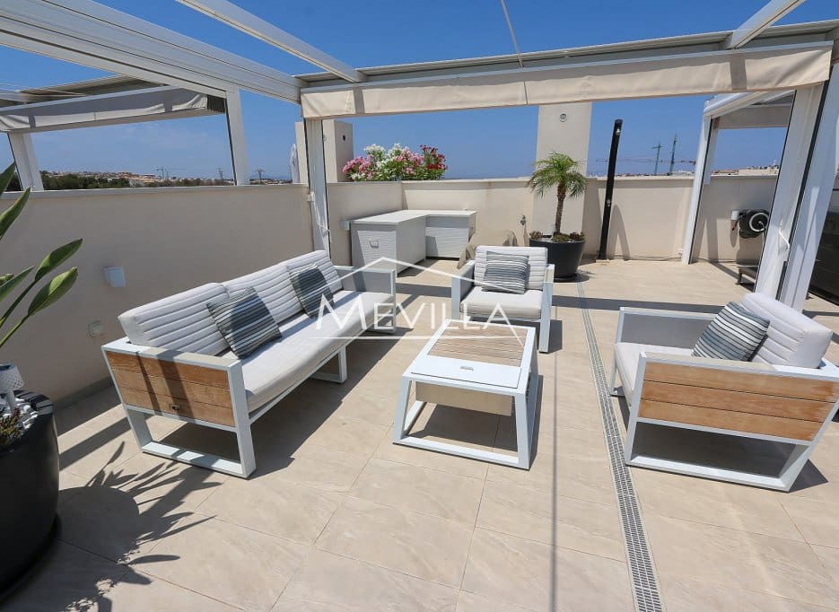 2 soveværelse Penthouse til salg i Playa Flamenca med swimmingpool garage - € 365.000 (Ref: 9470653)
