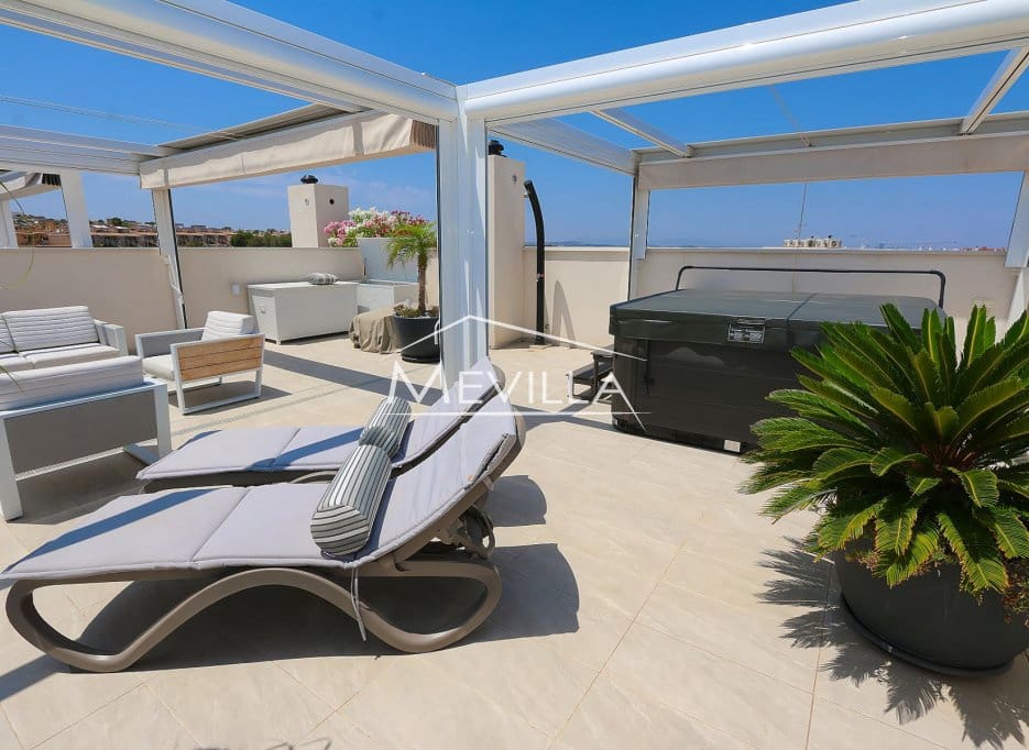 2 soveværelse Penthouse til salg i Playa Flamenca med swimmingpool garage - € 365.000 (Ref: 9470653)