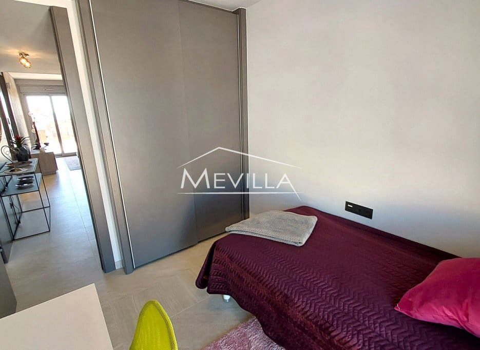 3 makuuhuone Kattohuoneisto myytävänä paikassa Cabo Roig mukana uima-altaan 
autotalli - 695 000 € (Ref: 9495135)