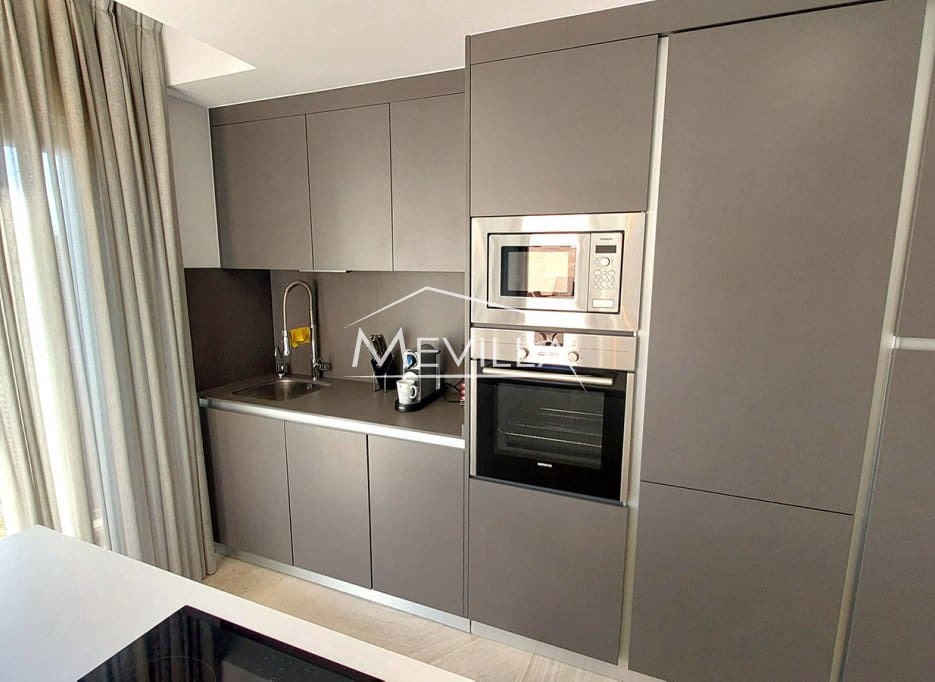 3 makuuhuone Kattohuoneisto myytävänä paikassa Cabo Roig mukana uima-altaan 
autotalli - 695 000 € (Ref: 9495135)