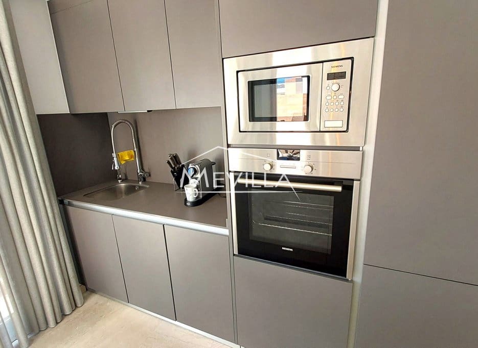 3 makuuhuone Kattohuoneisto myytävänä paikassa Cabo Roig mukana uima-altaan 
autotalli - 695 000 € (Ref: 9495135)