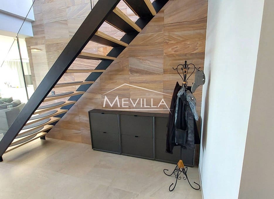 3 makuuhuone Kattohuoneisto myytävänä paikassa Cabo Roig mukana uima-altaan 
autotalli - 695 000 € (Ref: 9495135)