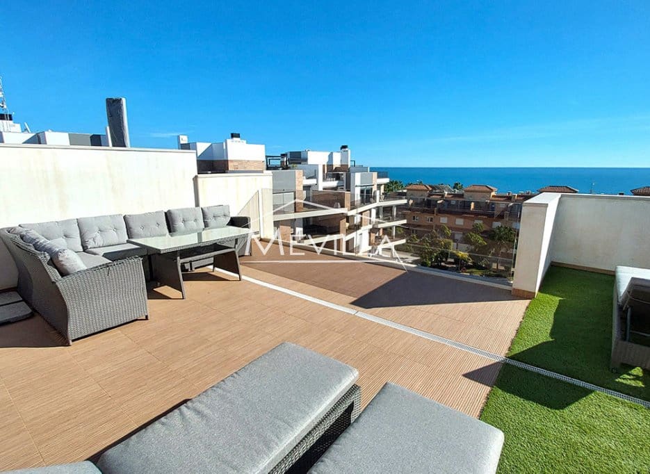 3 makuuhuone Kattohuoneisto myytävänä paikassa Cabo Roig mukana uima-altaan 
autotalli - 695 000 € (Ref: 9495135)