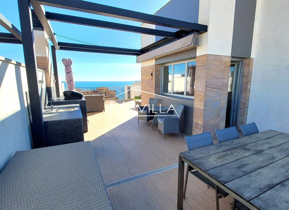 3 makuuhuone Kattohuoneisto myytävänä paikassa Cabo Roig mukana uima-altaan 
autotalli - 695 000 € (Ref: 9495135)