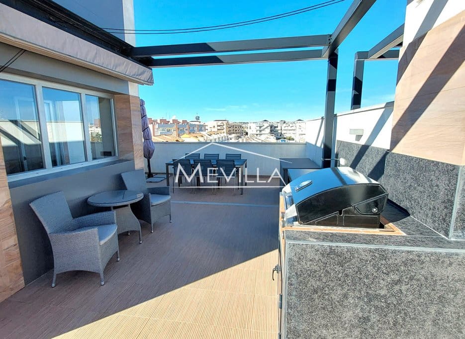 3 makuuhuone Kattohuoneisto myytävänä paikassa Cabo Roig mukana uima-altaan 
autotalli - 695 000 € (Ref: 9495135)